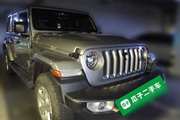 Used Jeep Wrangler 2019 2.0T Sahara Four-Door Version China VI Emission Standard Front Right 45 Deg