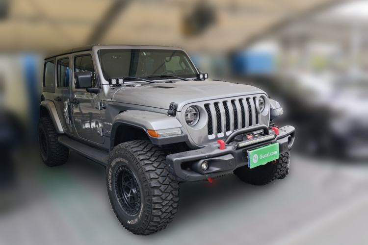 Used Jeep Wrangler 2019 2.0T Sahara Four-Door Version China VI Emission Standard Front Right 45 Deg