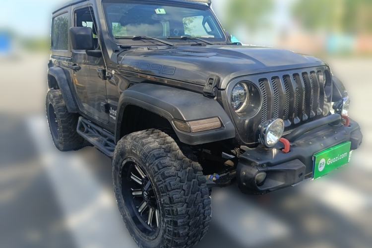 Used Jeep Wrangler 2019 2.0T Sahara Two-Door Version China VI Emission Standard Front Right 45 Deg