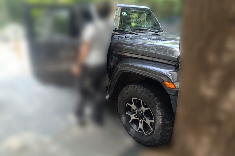 Used Jeep Wrangler 2019 2.0T Sahara 4-Door Version China V Standard Front Right 45 Deg