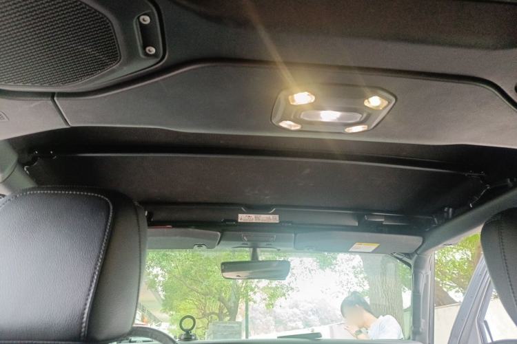 Used Jeep Wrangler 2019 2.0T Sahara 4-Door Version China V Standard Headliner