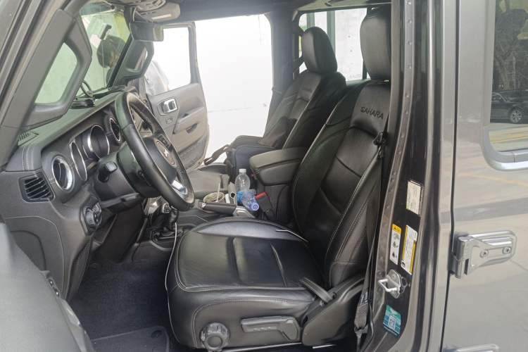 Used Jeep Wrangler 2019 2.0T Sahara 4-Door Version China V Standard Left Front Seat
