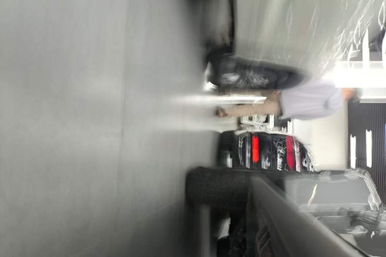 Used Jeep Wrangler 2019 2.0T Sahara Four-Door Version China VI Emission Standard Left Side Sill