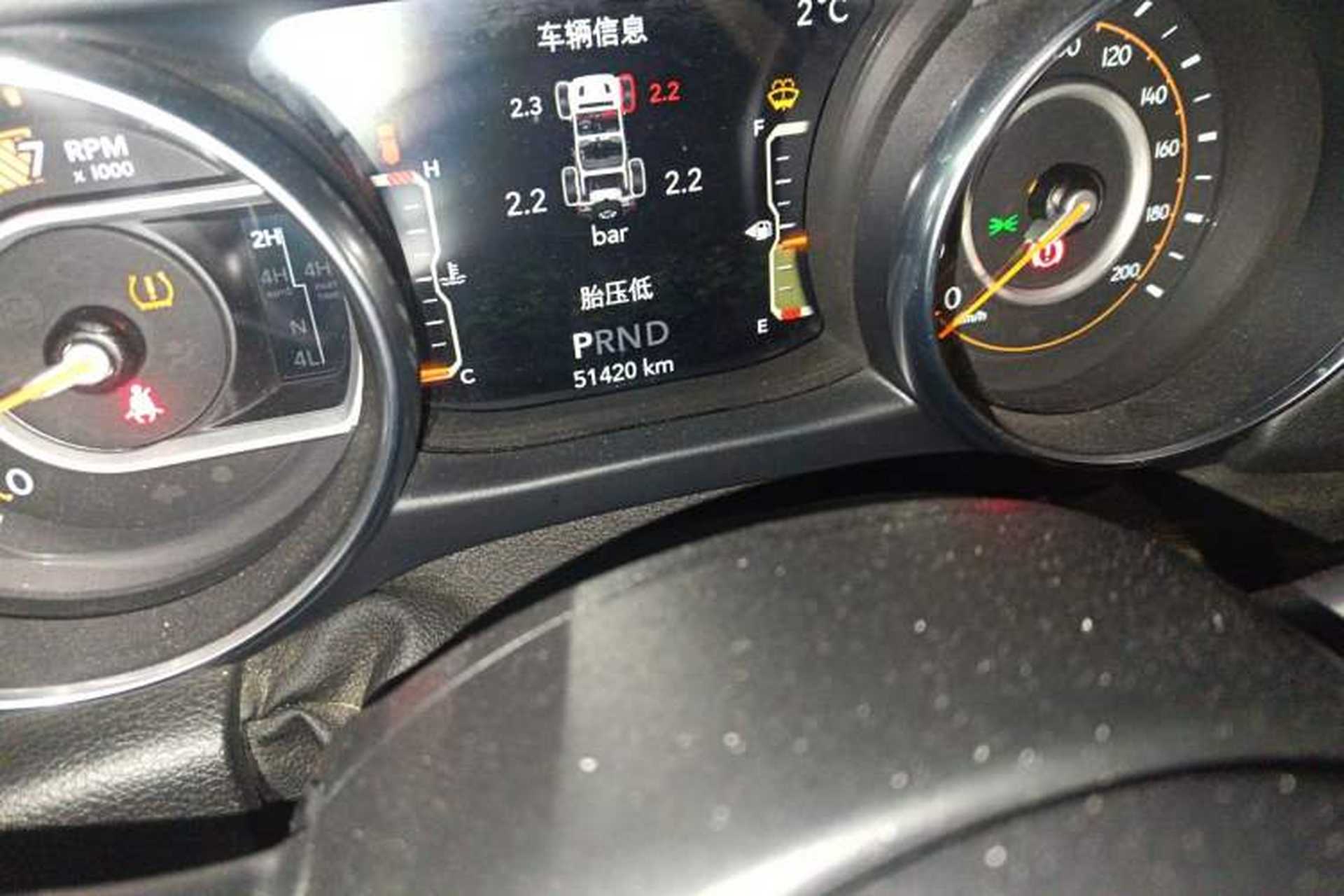 Used Jeep Wrangler 2019 2.0T Sahara 4-Door Version China V Standard Odometer Close Up