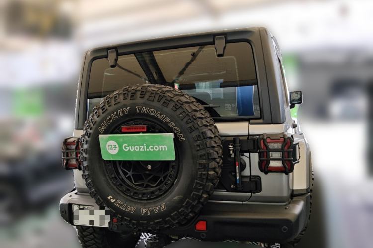 Used Jeep Wrangler 2019 2.0T Sahara Four-Door Version China VI Emission Standard Rear