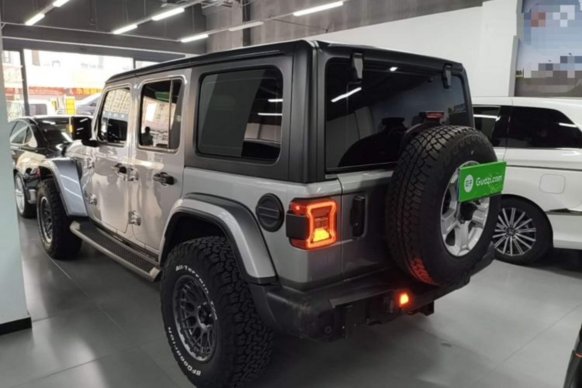 Used Jeep Wrangler 2019 2.0T Sahara Four-Door Version China VI Emission Standard Rear Left 45 Deg