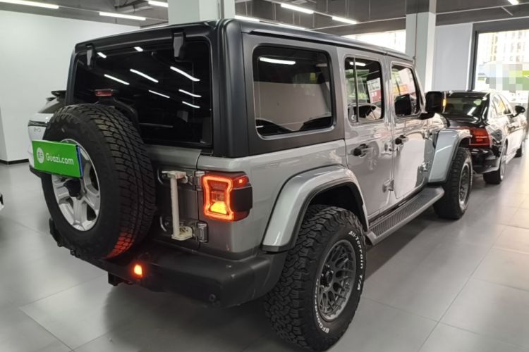 Used Jeep Wrangler 2019 2.0T Sahara Four-Door Version China VI Emission Standard Rear Right 45 Deg