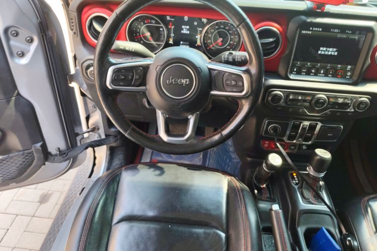 Used Jeep Wrangler 2019 2.0T Rubicon Four-Door Version China V Emission Standard Steering Wheel