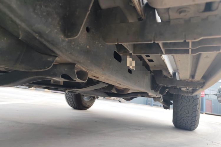 Used Jeep Wrangler 2019 2.0T Sahara Four-Door Version China VI Emission Standard Chassis Front Left