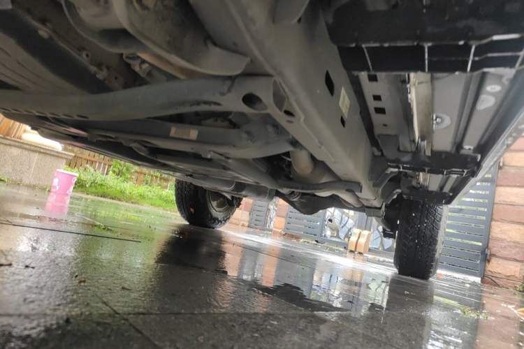 Used Jeep Wrangler 2019 2.0T Sahara Four-Door Version China VI Emission Standard Chassis Front Left