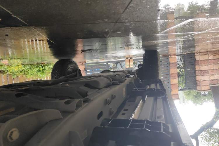 Used Jeep Wrangler 2019 2.0T Sahara Four-Door Version China VI Emission Standard Chassis Front Right