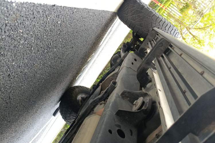 Used Jeep Wrangler 2019 2.0T Rubicon Four-Door Version China VI Emission Standard Chassis Rear Left
