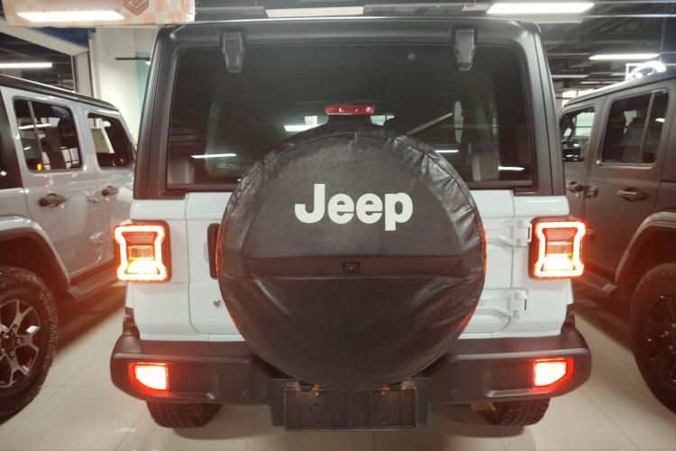 Used Jeep Wrangler 2019 2.0T Sahara Four-Door Version China VI Emission Standard Exterior 4