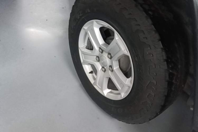 Used Jeep Wrangler 2019 2.0T Sahara Four-Door Version China VI Emission Standard Exterior 5