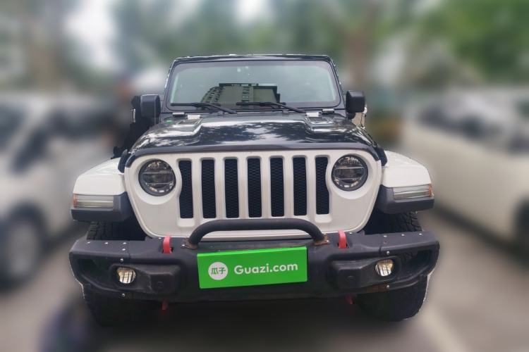 Used Jeep Wrangler 2019 2.0T Sahara Four-Door Version China VI Emission Standard Front