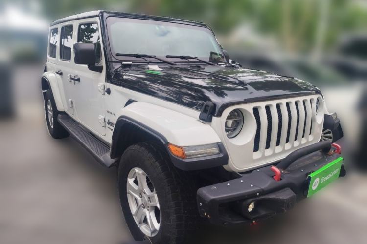 Used Jeep Wrangler 2019 2.0T Sahara Four-Door Version China VI Emission Standard Front Right 45 Deg