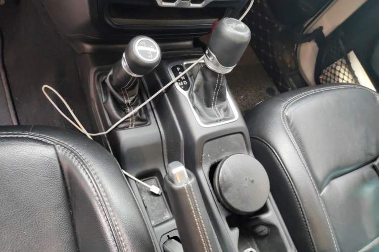 Used Jeep Wrangler  Gear Lever