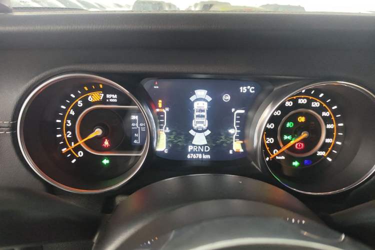 Used Jeep Wrangler 2019 2.0T Sahara Four-Door Version China VI Emission Standard Instrument Cluster