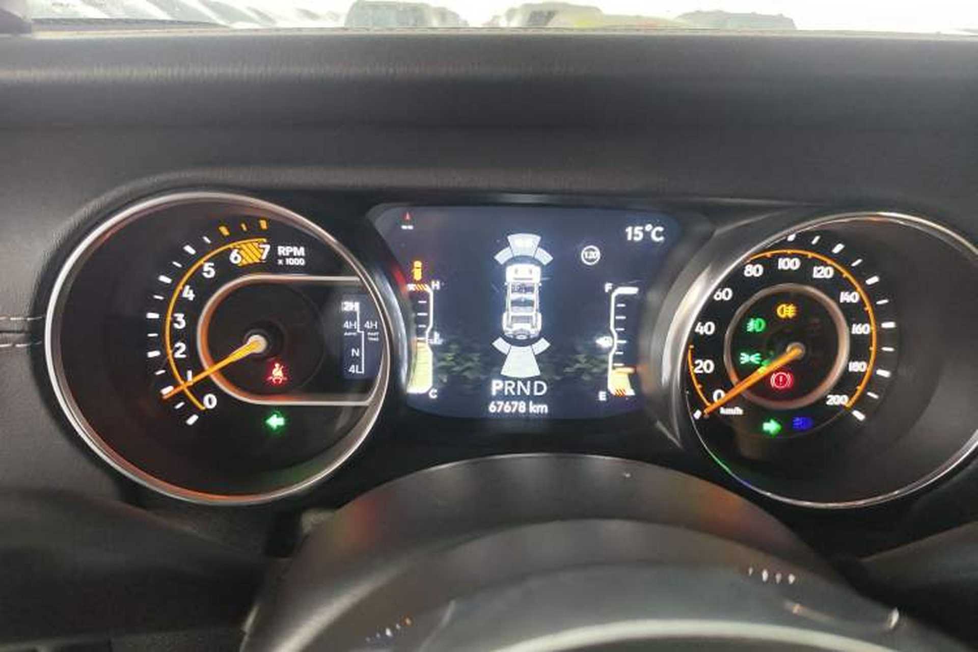 Used Jeep Wrangler 2019 2.0T Sahara Four-Door Version China VI Emission Standard Instrument Cluster