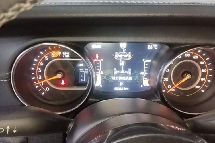 Used Jeep Wrangler 2019 2.0T Sahara Four-Door Version China VI Emission Standard Instrument Cluster