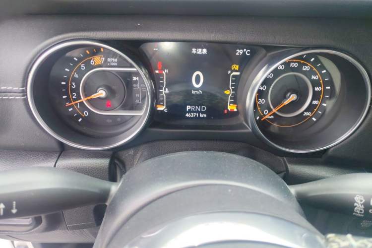 Used Jeep Wrangler 2019 2.0T Sahara Four-Door Version China VI Emission Standard Instrument Cluster