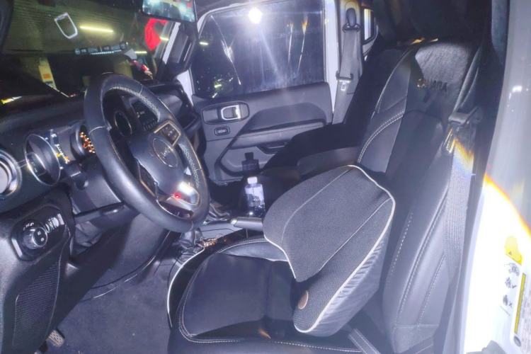 Used Jeep Wrangler 2019 2.0T Sahara 4-Door Version China V Standard Left Front Seat