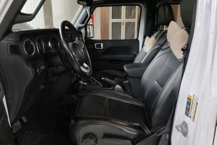 Used Jeep Wrangler 2019 2.0T Sahara 4-Door Version China V Standard Left Front Seat