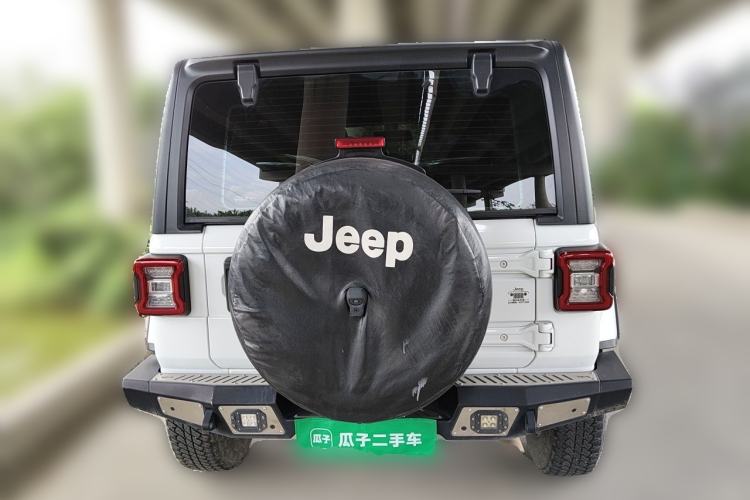 Used Jeep Wrangler 2019 2.0T Sahara Four-Door Version China VI Emission Standard Rear