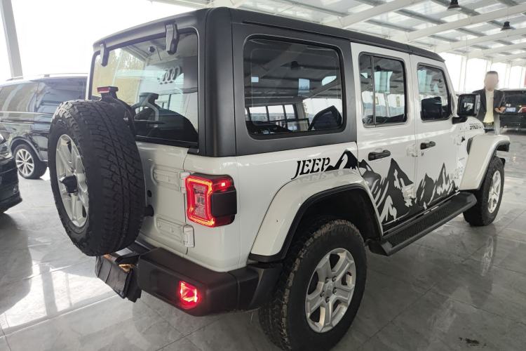 Used Jeep Wrangler 2019 2.0T Sahara Four-Door Version China VI Emission Standard Rear Right 45 Deg