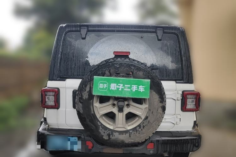 Used Jeep Wrangler 2019 2.0T Sahara Four-Door Version China VI Emission Standard Rear