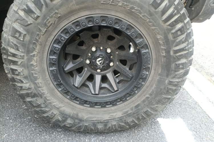 Used Jeep Wrangler 2019 2.0T Rubicon Four-Door Version China VI Emission Standard Right Front Wheel Hub
