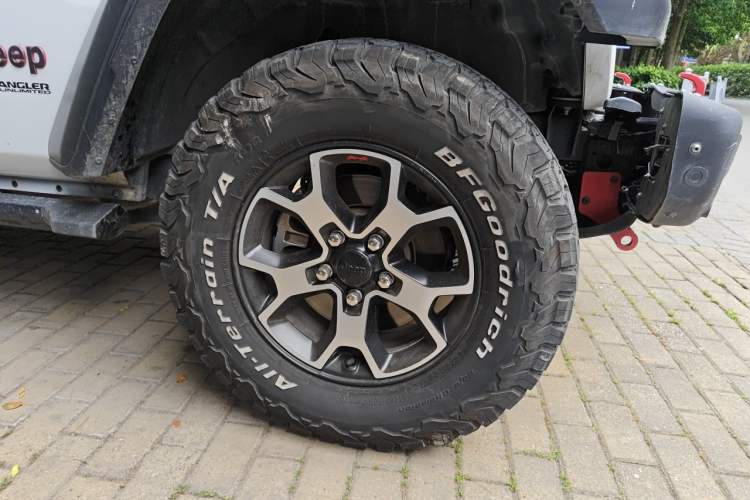 Used Jeep Wrangler 2019 2.0T Rubicon Four-Door Version China VI Emission Standard Right Front Wheel Hub