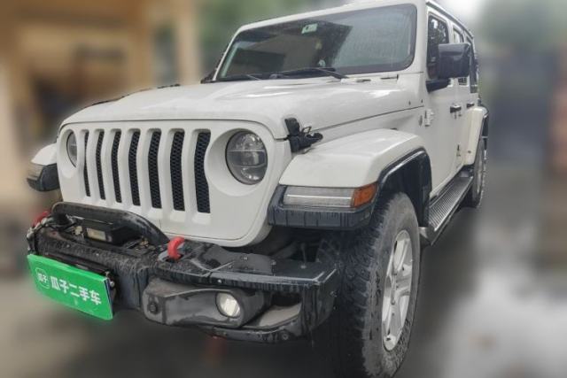 Used Jeep Wrangler 2019 2.0T Sahara Four-Door Version China VI Emission Standard