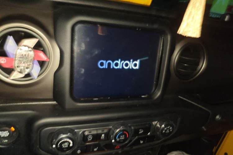 Used Jeep Wrangler  Audio And AC Panel