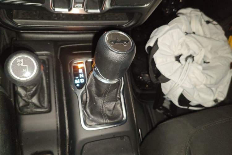 Used Jeep Wrangler  Gear Lever