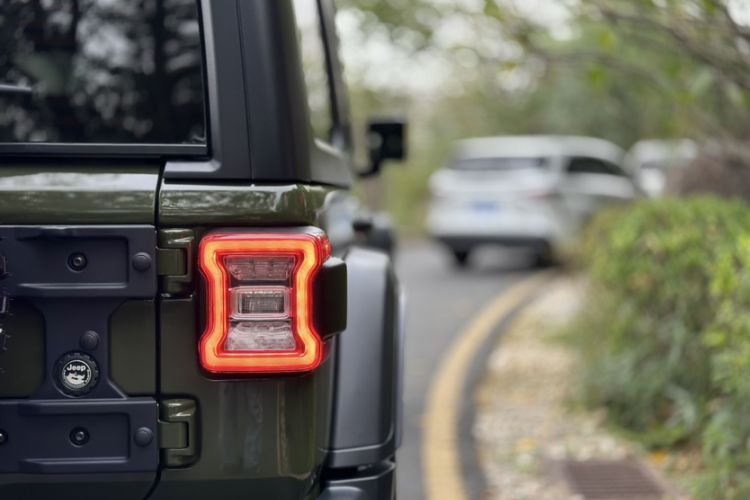 Used Jeep Wrangler 2020 2.0T Rubicon Recon Four-Door Jungle Hero Limited Edition Exterior 3