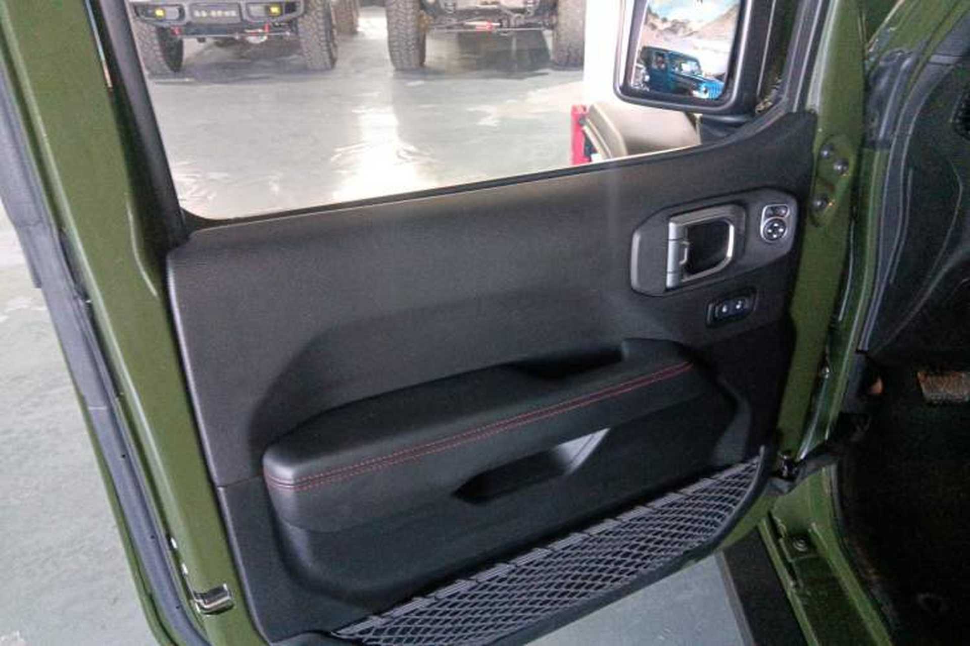 Used Jeep Wrangler 2020 2.0T Rubicon Recon Four-Door Jungle Hero Limited Edition Left Front Door Interior