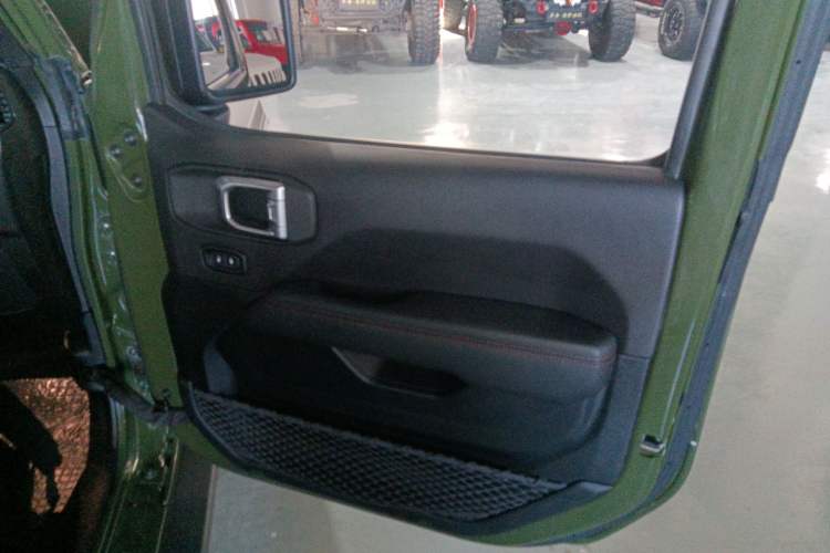 Used Jeep Wrangler 2020 2.0T Rubicon Recon Four-Door Jungle Hero Limited Edition Right Front Door Interior