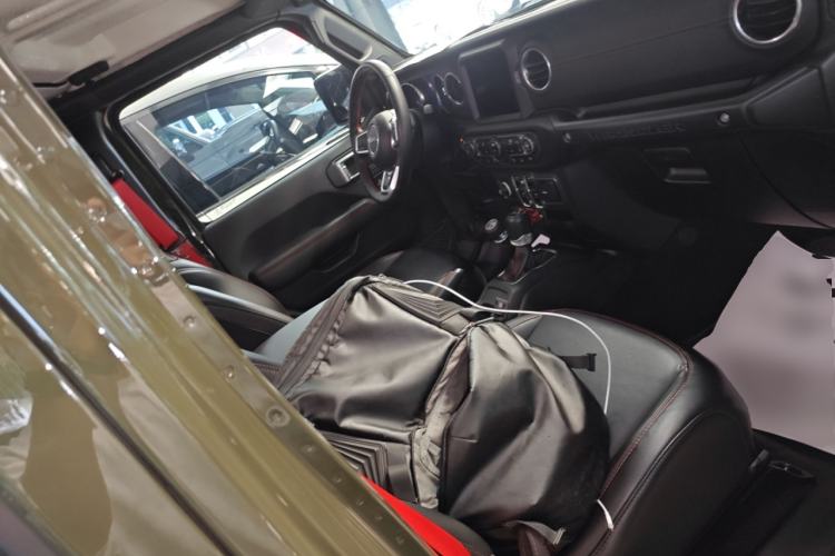 Used Jeep Wrangler 2020 2.0T Rubicon Recon Four-Door Jungle Hero Limited Edition Right Front Seat