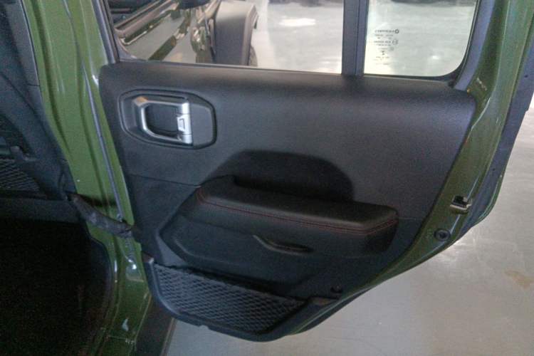 Used Jeep Wrangler 2020 2.0T Rubicon Recon Four-Door Jungle Hero Limited Edition Right Rear Door Interior