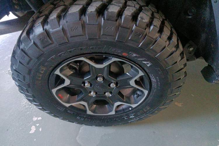 Used Jeep Wrangler 2020 2.0T Rubicon Recon Four-Door Jungle Hero Limited Edition Right Rear Wheel Hub