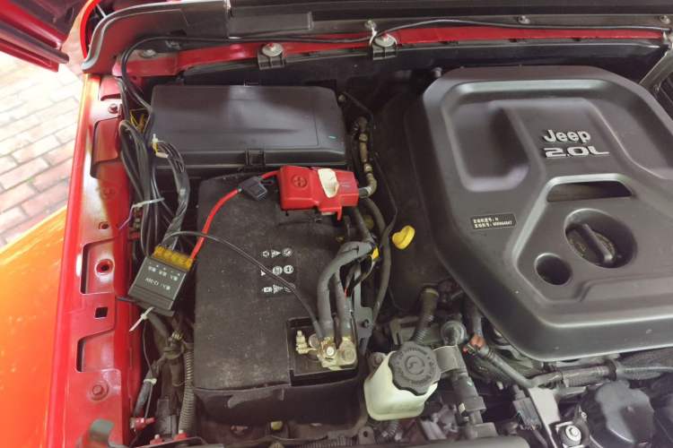 Used Jeep Wrangler 2020 2.0T automatic four-door parallel imported vehicle Engine Bay Right