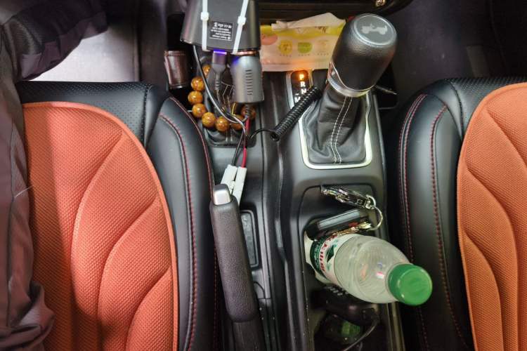 Used Jeep Wrangler 2020 2.0T automatic four-door parallel imported vehicle Gear Lever