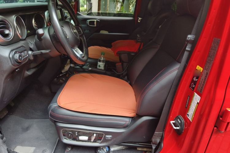 Used Jeep Wrangler 2020 2.0T automatic four-door parallel imported vehicle Left Front Seat