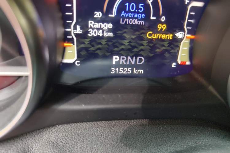 Used Jeep Wrangler 2020 2.0T automatic four-door parallel imported vehicle Odometer Close Up