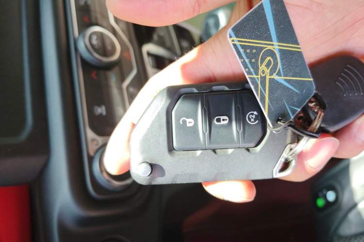 Used Jeep Wrangler 2020 2.0T automatic four-door parallel imported vehicle Vehicle Key