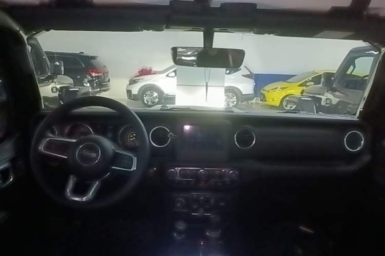 Used Jeep Wrangler 2021 2.0T Sahara Four-Door Edition Center Console