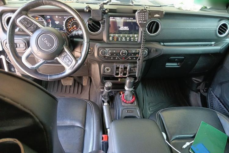 Used Jeep Wrangler 2021 2.0T 80th Anniversary Edition Center Console