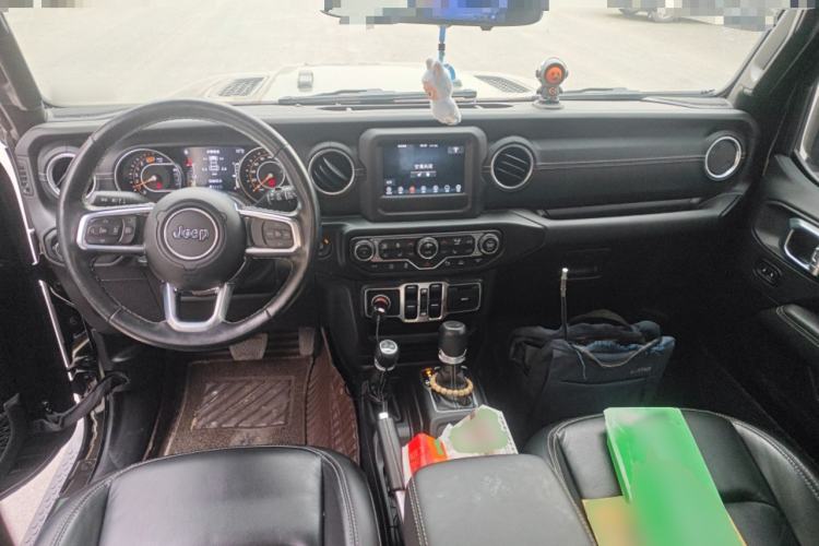 Used Jeep Wrangler 2021 2.0T Sahara Four-Door Edition Center Console