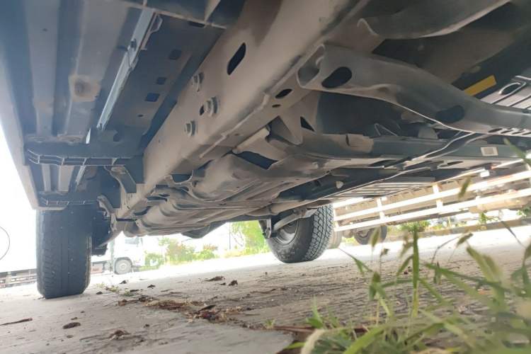 Used Jeep Wrangler 2021 2.0T Sahara Four-Door Edition Chassis Front Right